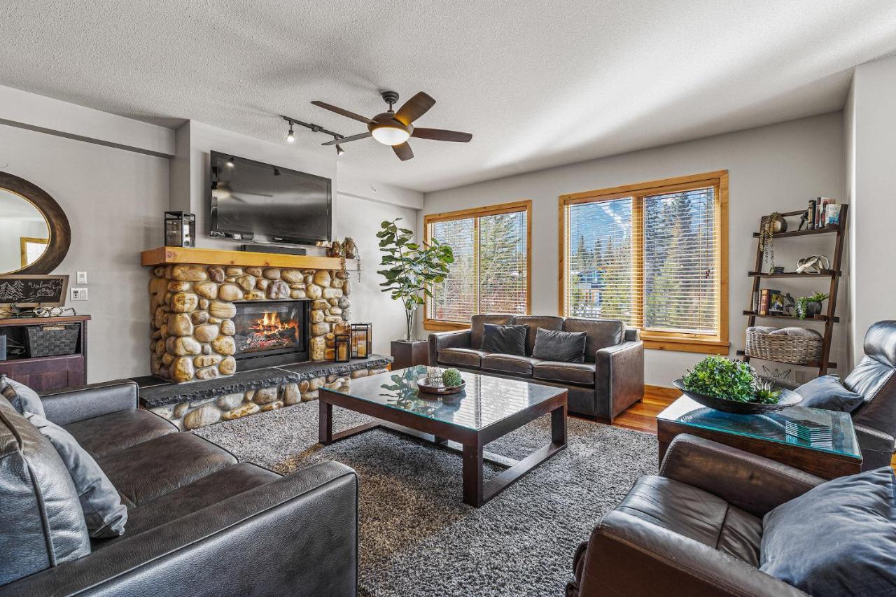 3 Bedroom Condo By Canadian Rockies Vacation Rentals Canmore Exterior photo
