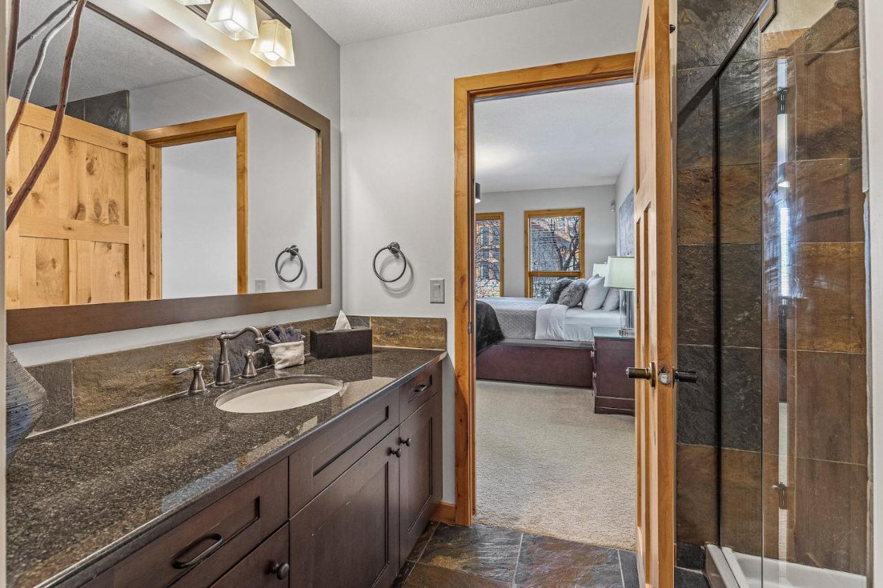 3 Bedroom Condo By Canadian Rockies Vacation Rentals Canmore Exterior photo