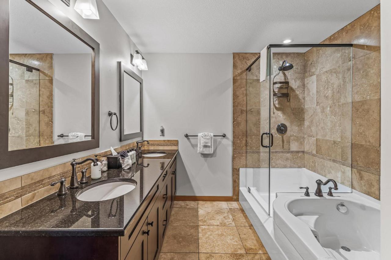 3 Bedroom Condo By Canadian Rockies Vacation Rentals Canmore Exterior photo