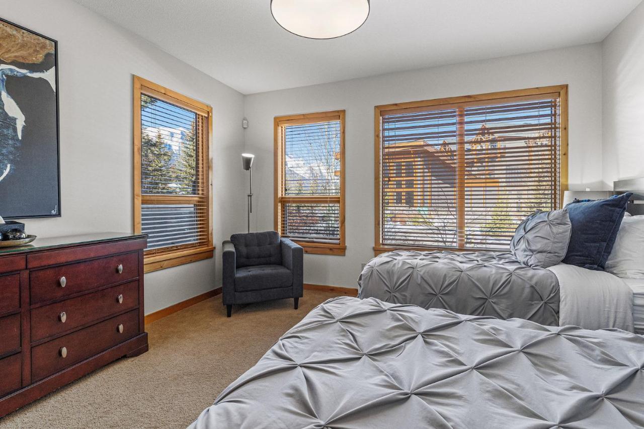 3 Bedroom Condo By Canadian Rockies Vacation Rentals Canmore Exterior photo